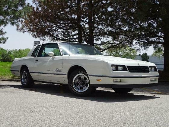 1983 Chevrolet Monte Carlo SS White Coupe V8 Automatic