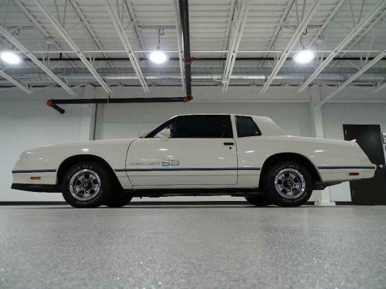 1983 Chevrolet Monte Carlo SS White Coupe V8 Automatic