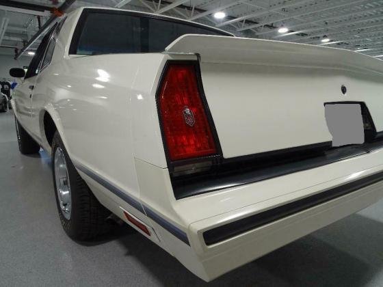 1983 Chevrolet Monte Carlo SS White Coupe V8 Automatic