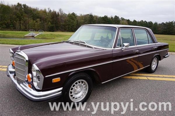 1973 Mercedes-Benz 280SEL 4.5 V8 W108 Sedan