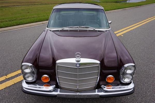 1973 Mercedes-Benz 280SEL 4.5 V8 W108 Sedan