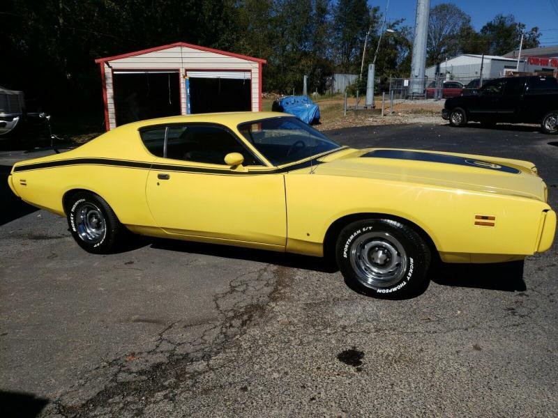 Cars - 1971 Dodge Charger Base 318 V8 Yellow