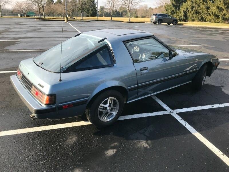 Cars - 1984 Mazda RX-7 GS Coupe with Sunroof 1.2L