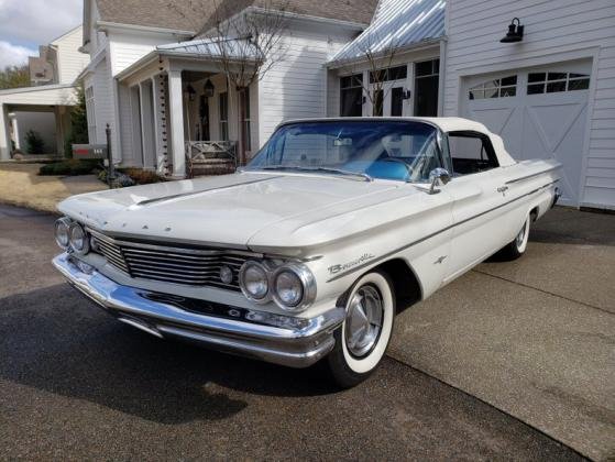 1960 Pontiac Bonneville 389 TriPower V8