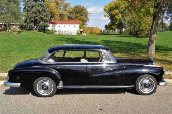 1961 Mercedes-Benz 300 d Adenauer W189 Black