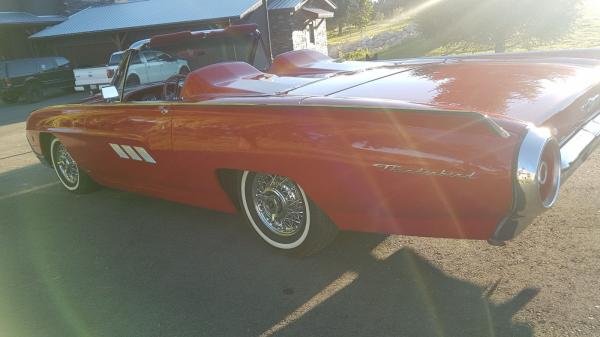 1963 Ford Thunderbird Factory Roadster 390