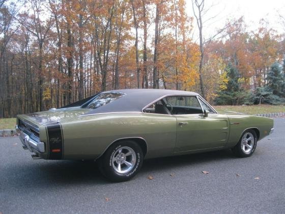 1969 Dodge Charger RT Style V8 5 Speed