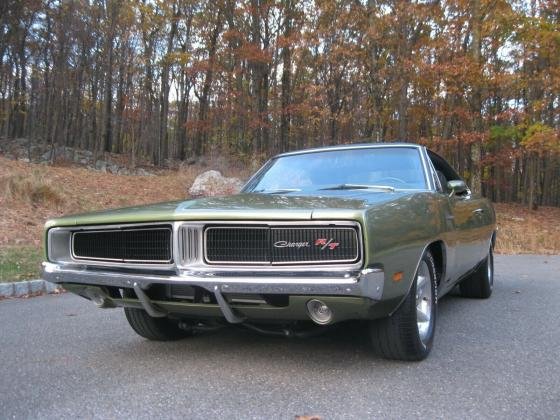 1969 Dodge Charger RT Style V8 5 Speed