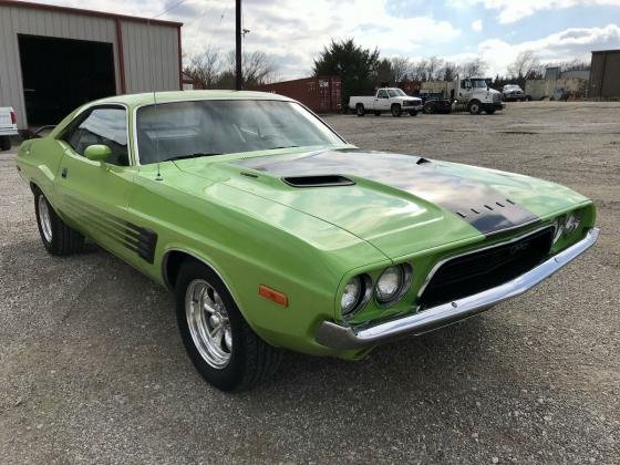 1974 Dodge Challenger 440ci big block V8 engine