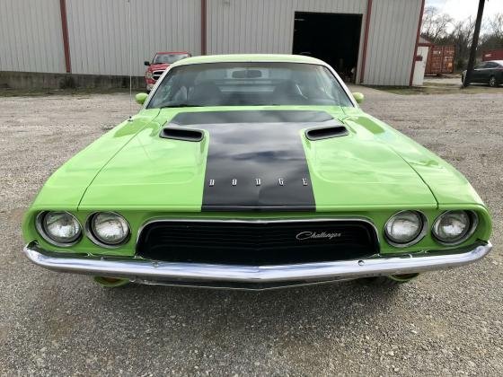 1974 Dodge Challenger 440ci big block V8 engine