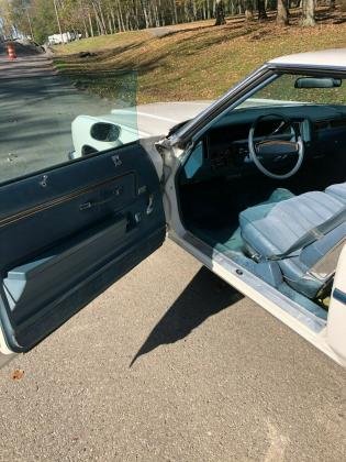 1976 Chevrolet Caprice Classic Coupe All Original 350