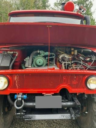 1976 Mercedes-Benz Unimog 406 Red 4WD