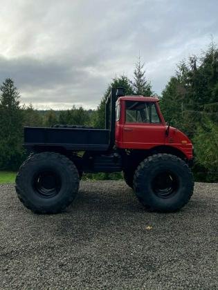 1976 Mercedes-Benz Unimog 406 Red 4WD
