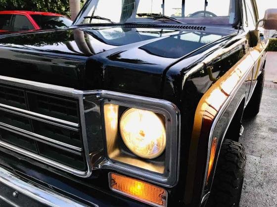 1978 Chevrolet k10 Custom Deluxe Short Bed Pickup Truck 350