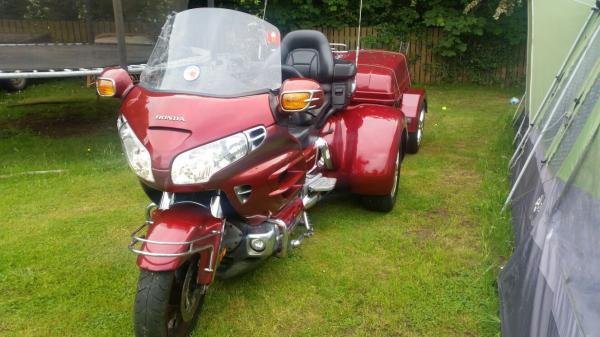 2002 Honda Goldwing 1800 Reverse Trike w/Custom Trailer