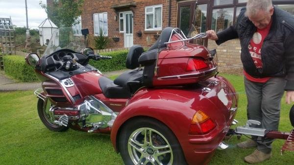 2002 Honda Goldwing 1800 Reverse Trike w/Custom Trailer