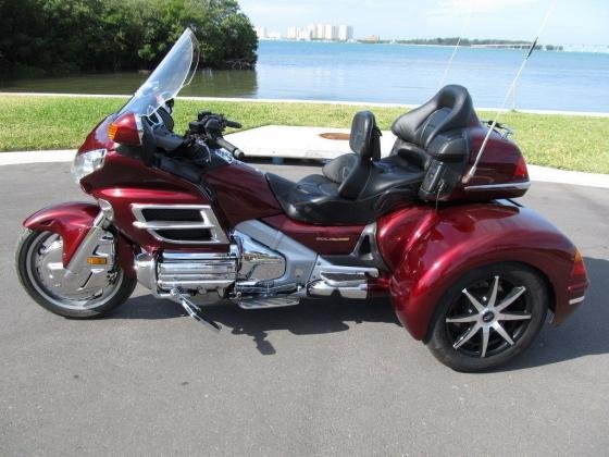 2004 Honda GoldWing GL1800 California Sidecar Trike Conversion