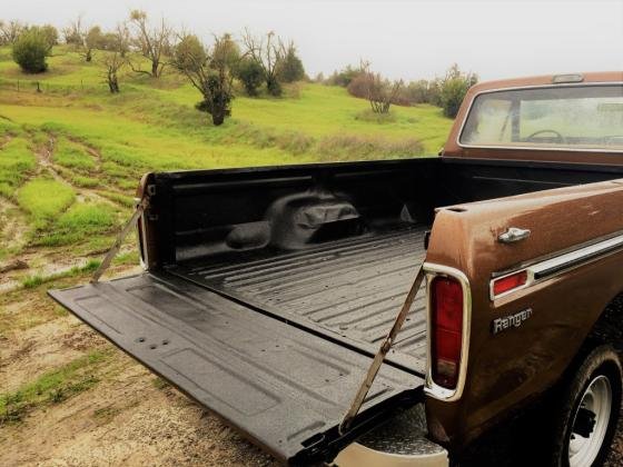 1976 Ford F250 Ranger 4WD Regular Cab