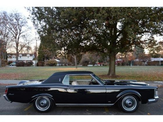 1969 Lincoln Continental 2-Door Mark III