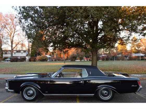 1969 Lincoln Continental 2-Door Mark III