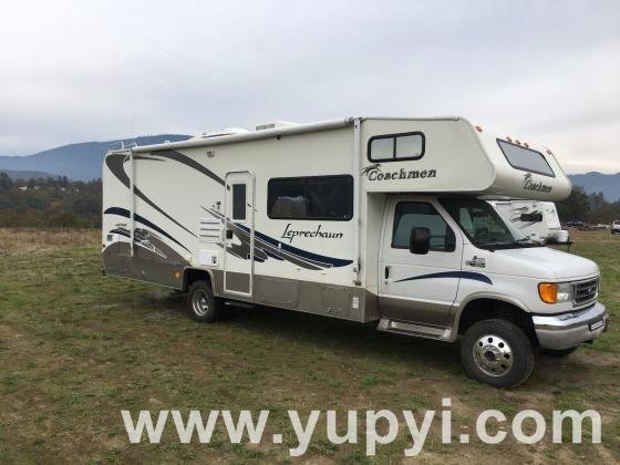 2004 Ford E450 Coachmen Leprechaun Motorhome