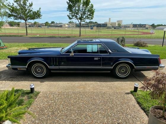 1979 Lincoln Continental MARK V 400 CID 6.6 Liter V8