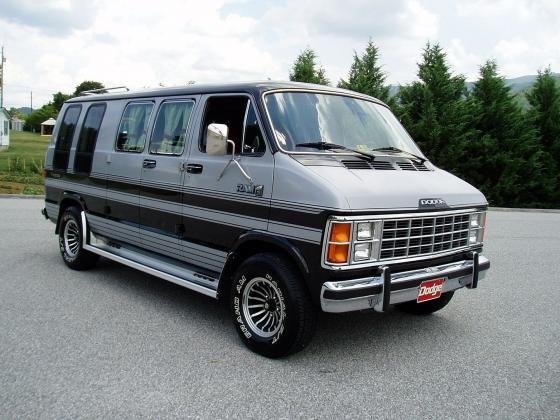 1985 Dodge Ram Van 250 Custom Prospector-Royal Vans Conversion 318 V8