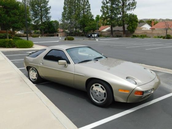 1985 Porsche 928 S4 Automatic Factory Sunroof