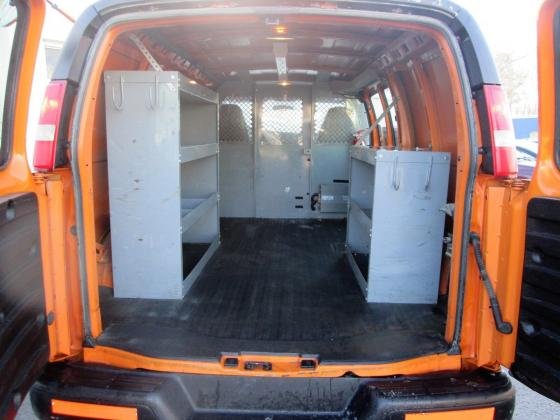 2009 GMC Savana 3500 4WD Cargo Van