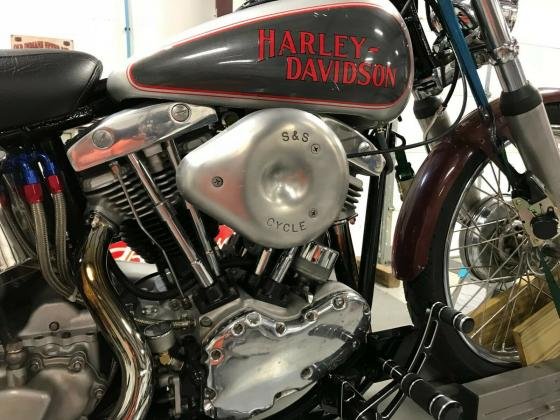 1967 Harley-Davidson FLH Bobber Sliver