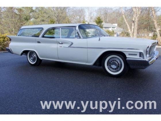 1961 Chrysler Town & Country Station Wagon