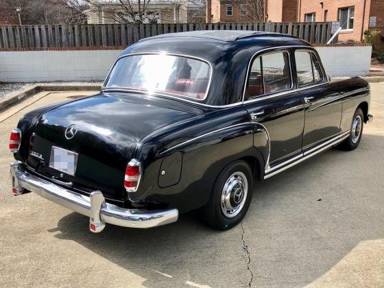 1958 Mercedes-Benz 220S 4-Doors Sedan