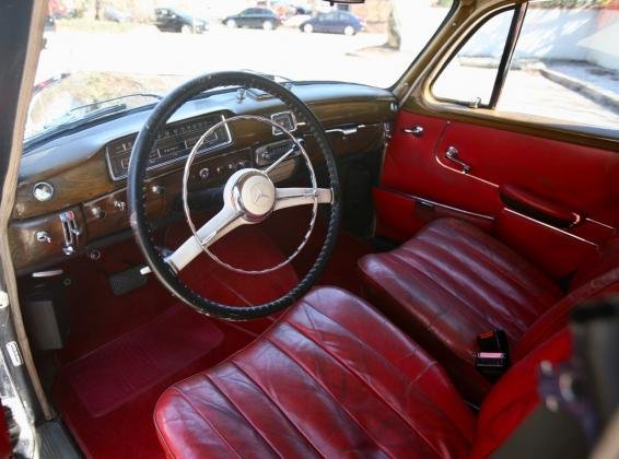 1958 Mercedes-Benz 220S 4-Doors Sedan