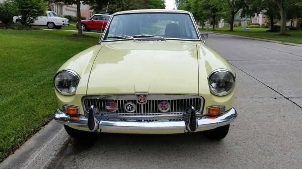 1969 MG MGB GT 4cyl Coupe