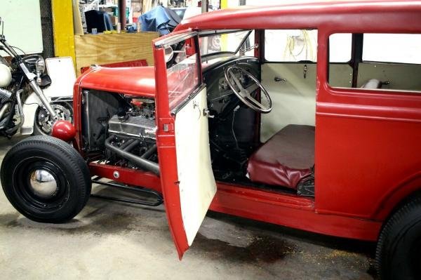 1929 Ford Model A Sedan sbc 400