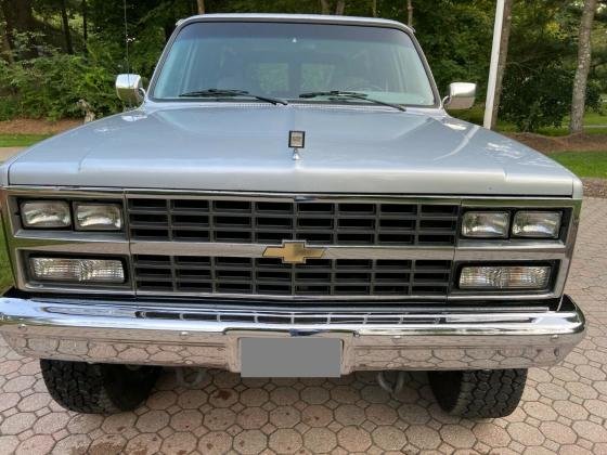 1989 Chevrolet Suburban Silverado Turbo Diesel Automatic 4WD