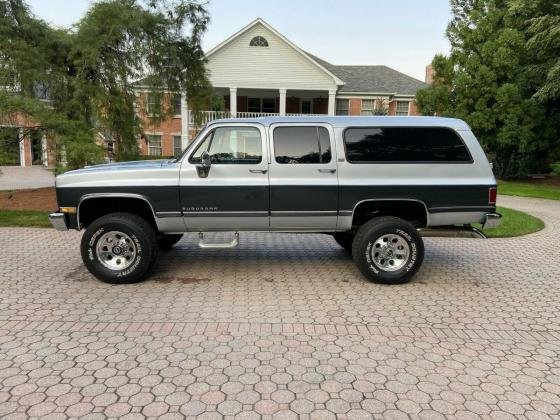 1989 Chevrolet Suburban Silverado Turbo Diesel Automatic 4WD