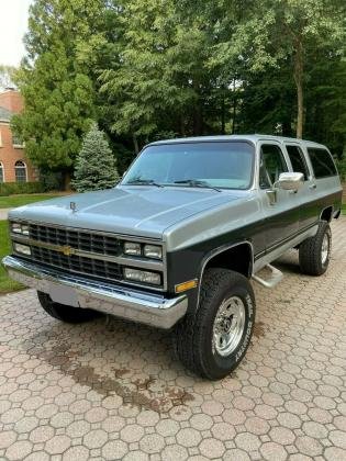 1989 Chevrolet Suburban Silverado Turbo Diesel Automatic 4WD