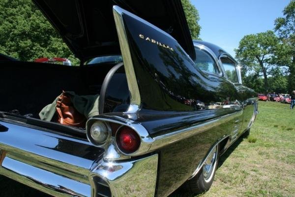 1958 Cadillac DeVille 2-Door Coupe