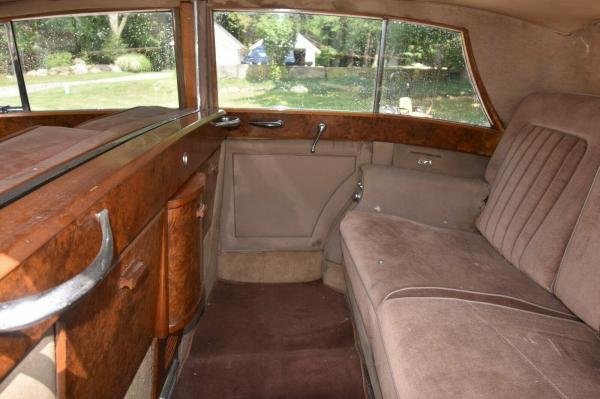 1948 Rolls-Royce Silver Wraith