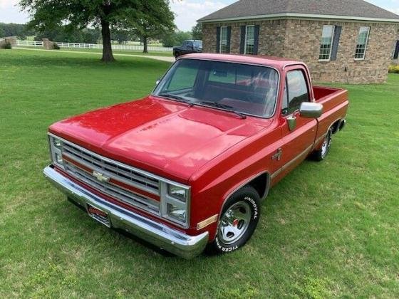 1985 Chevrolet C-10 Standard Cab Pickup