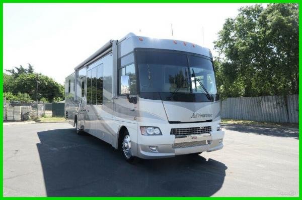 2007 Winnebago Adventurer 38J Workhorse Chassis