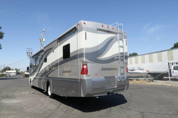 2007 Winnebago Adventurer 38J Workhorse Chassis