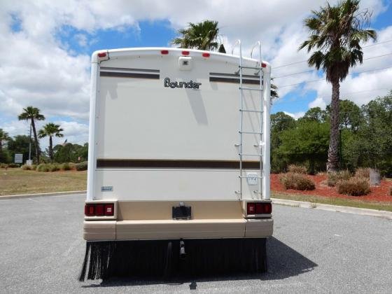 1997 Fleetwood Bounder 36S Class A Low Miles