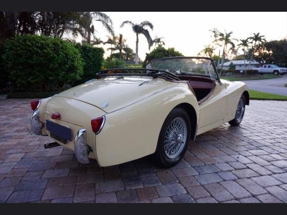 1956 Triumph TR3 Roadster Yellow