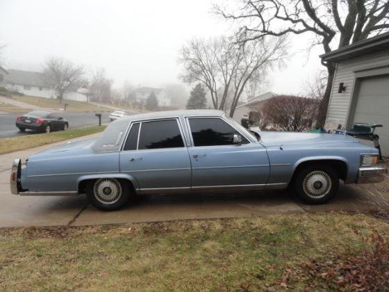 1979 Cadillac Fleetwood 7.0L 425Ci V8 Sedan 4Door