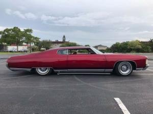 1971 Chevrolet Caprice 8 Cyl Burgundy Coupe