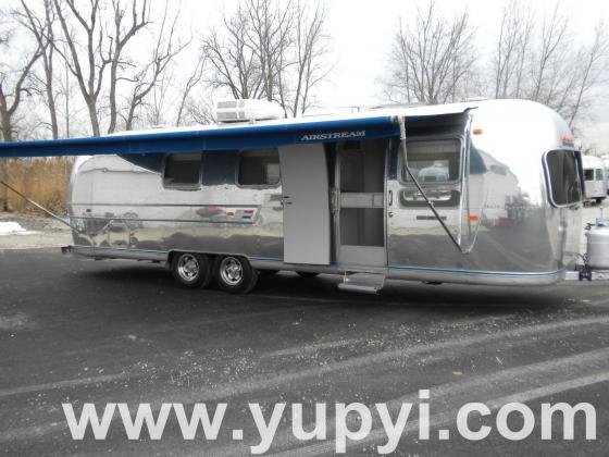 1971 Airstream Sovereign 31 ft