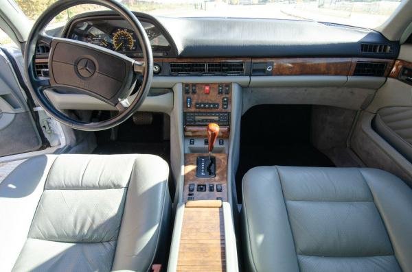 1989 Mercedes-Benz 500-Series 560SEC 5.5L V8