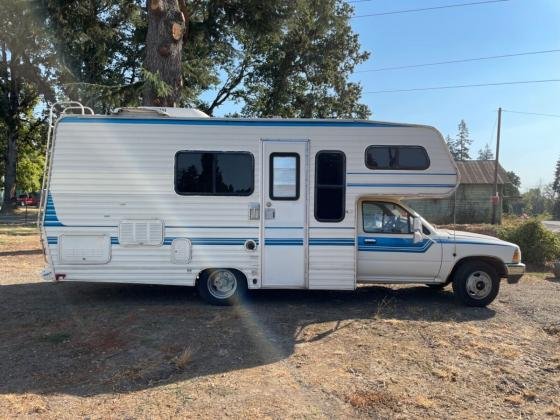 1989 Toyota Seabreeze Class C Motorhome